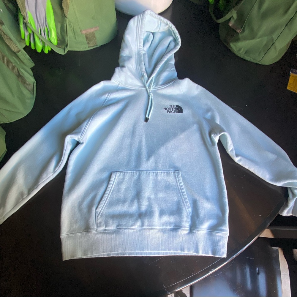 Brand: The North face Size: woman’s medium Color: light blue - Picture 2 of 3